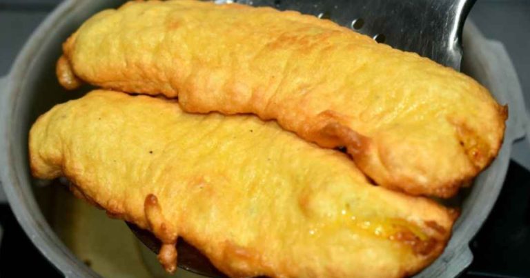 Crispy And Soft Pazhampori Recipe